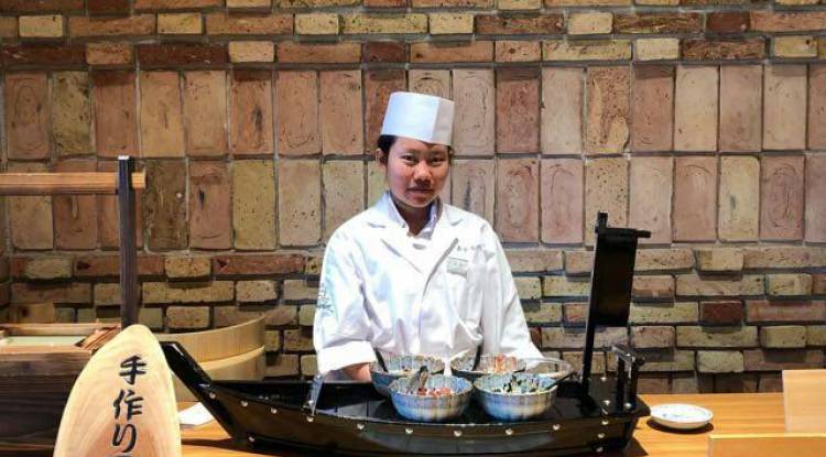 Anak KPM PKH Menjadi Chef di Jepang